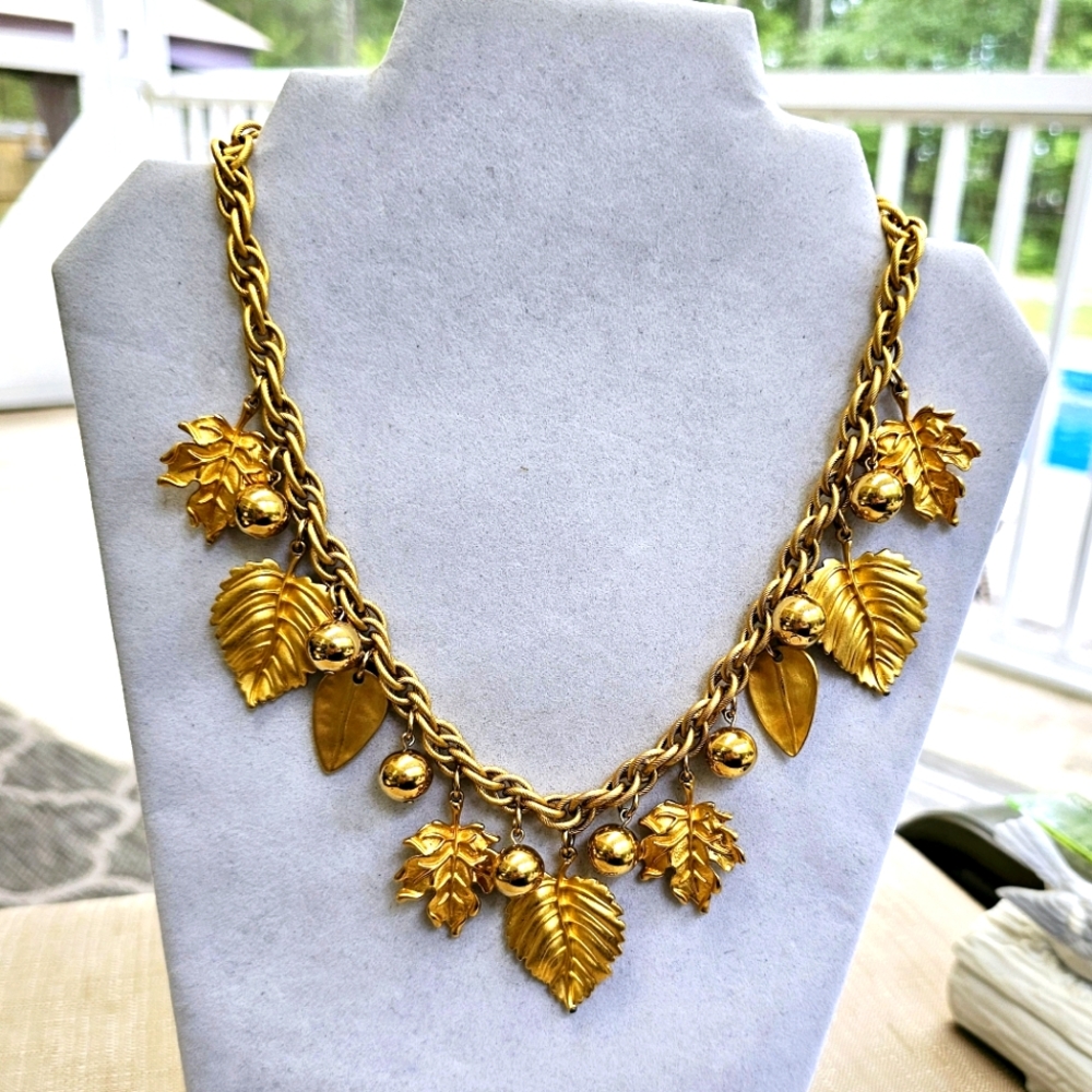 Napier Vintage Necklace with Golden Leaves and Beads STUNNING RARE - Picture 2 of 15